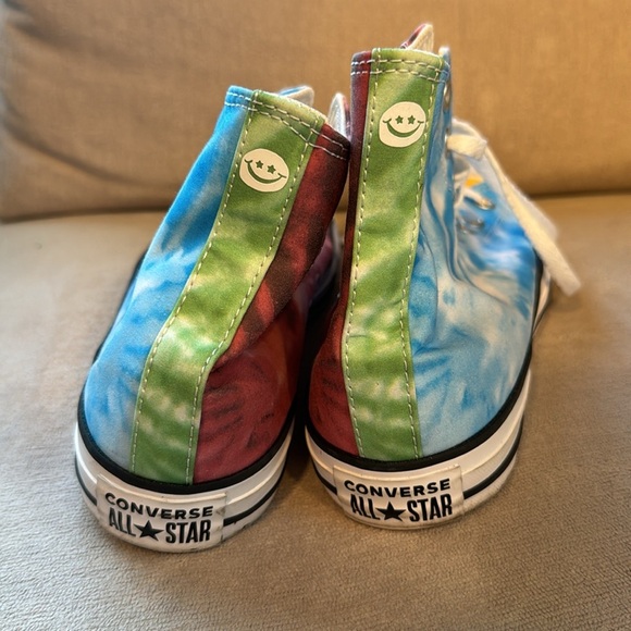 Converse Chuck Taylor All Star HI Tie Dye Baltic Blue University Red Sneakers - Picture 2 of 8